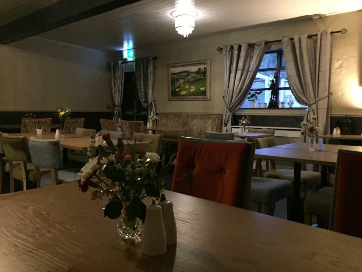 Grangegeeth Inn スレーン エクステリア 写真